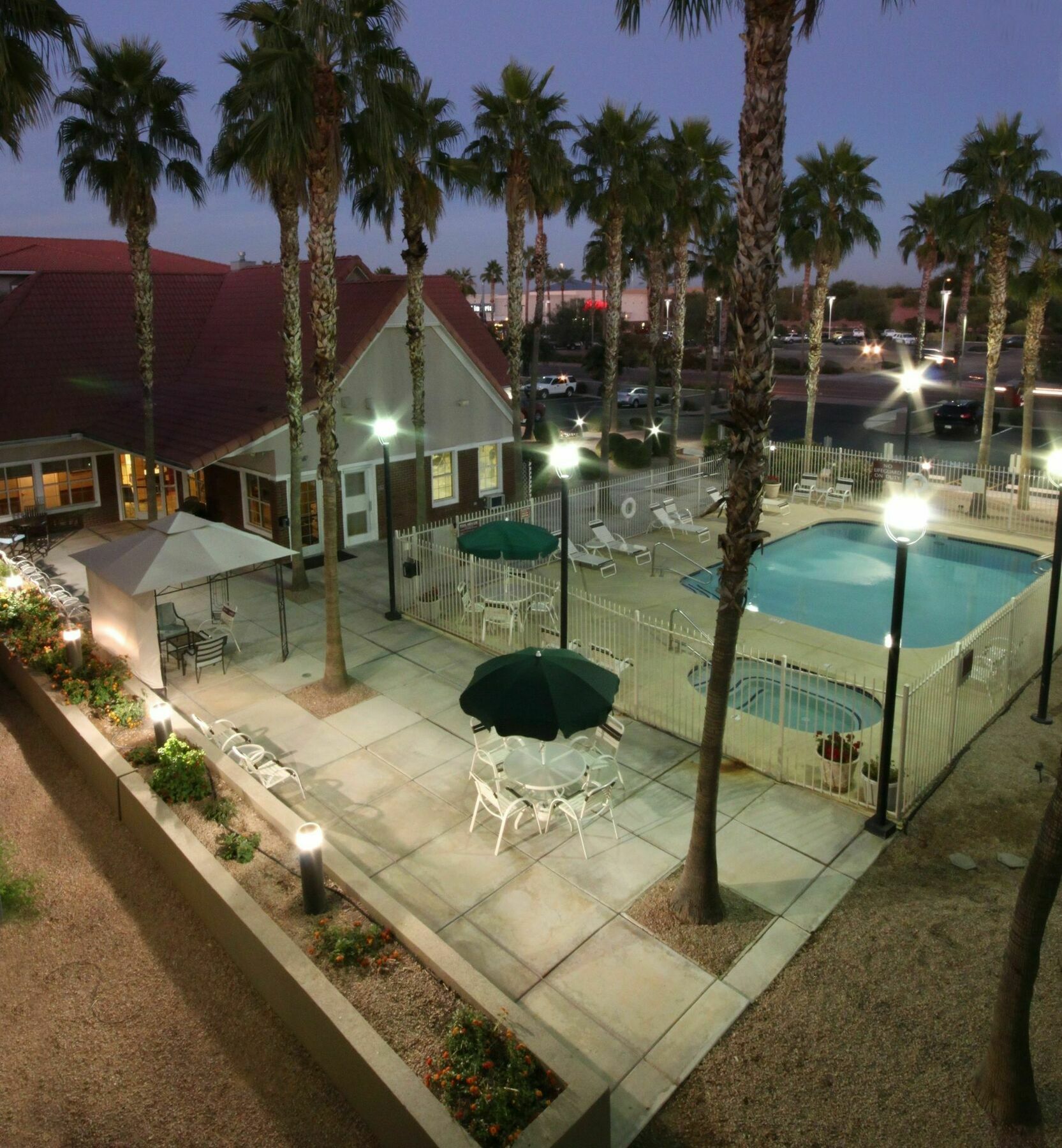 Residence Inn Phoenix Chandler/Fashion Center Екстер'єр фото